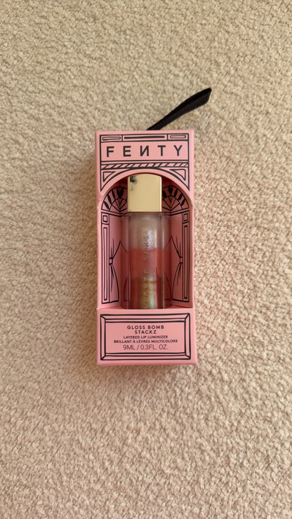 FENTY BEAUTY
Gloss Bomb Stackz