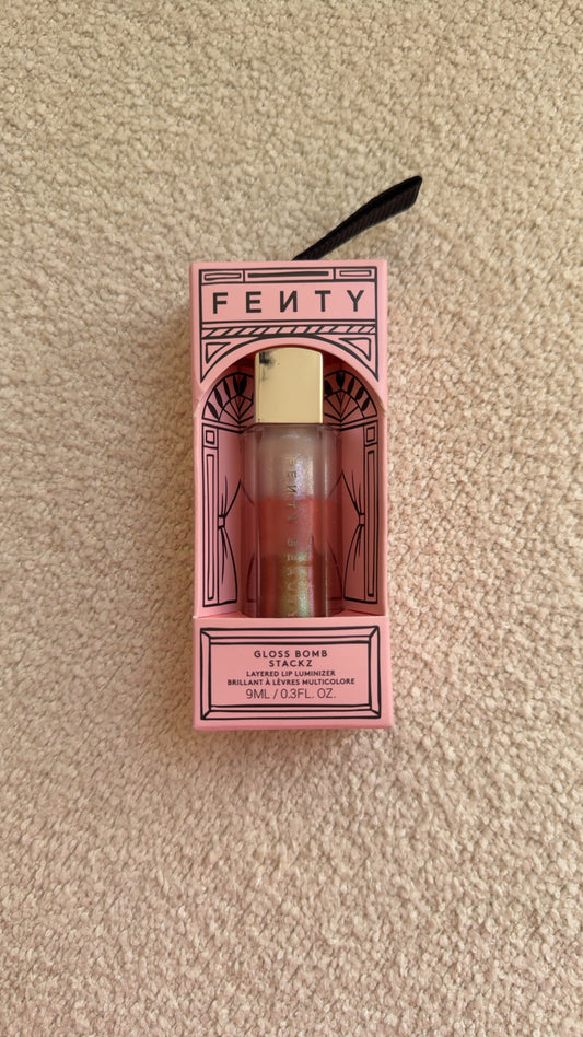 FENTY BEAUTY
Gloss Bomb Stackz